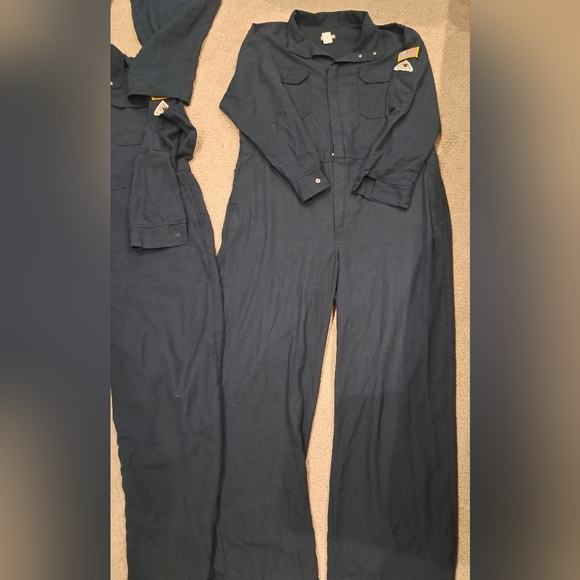 12 pieces of Nomex and Bulwark protective apparel - Picture 10 of 14